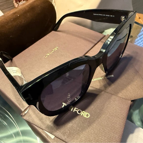 Tom Ford Sunglasses - Picture 2 of 3